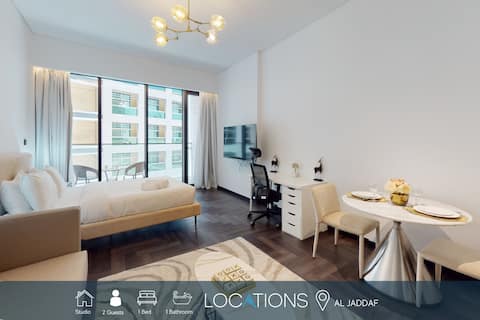 Popular Airbnb listing: Stylish Studio l Distant Burj Khalifa Views in Al Jadaf