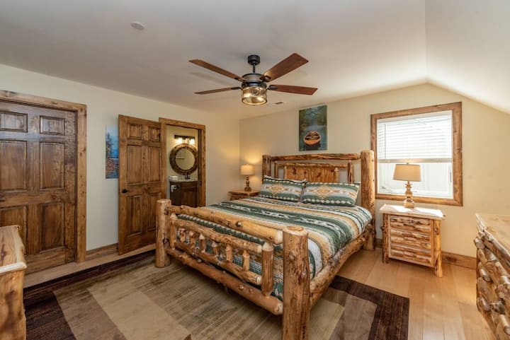 غرفة نوم بحمام 