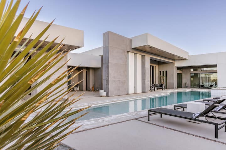 Vanguard by Fieldtrip | 5 Bd Private Luxury w Pool