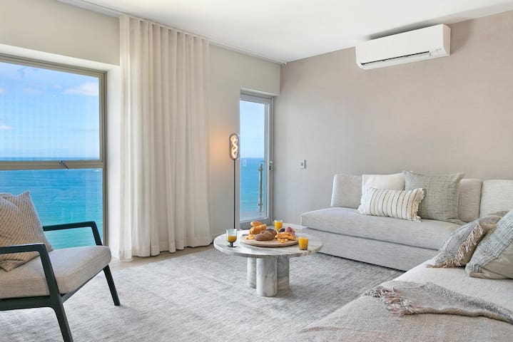 Clifton Allure – Breathtaking ocean views gallery image 3