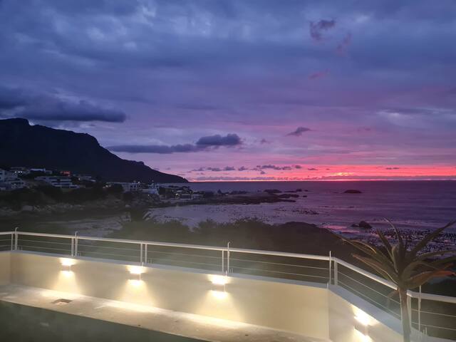 54 On Camps Bay Drive gallery image 3