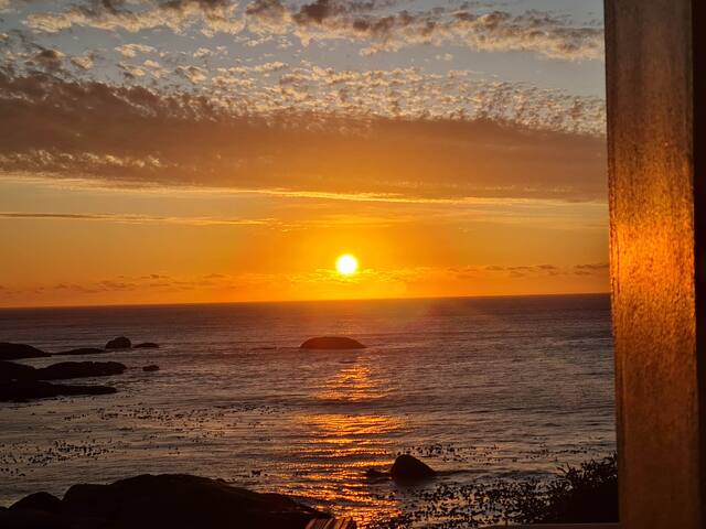 54 On Camps Bay Drive gallery image 4