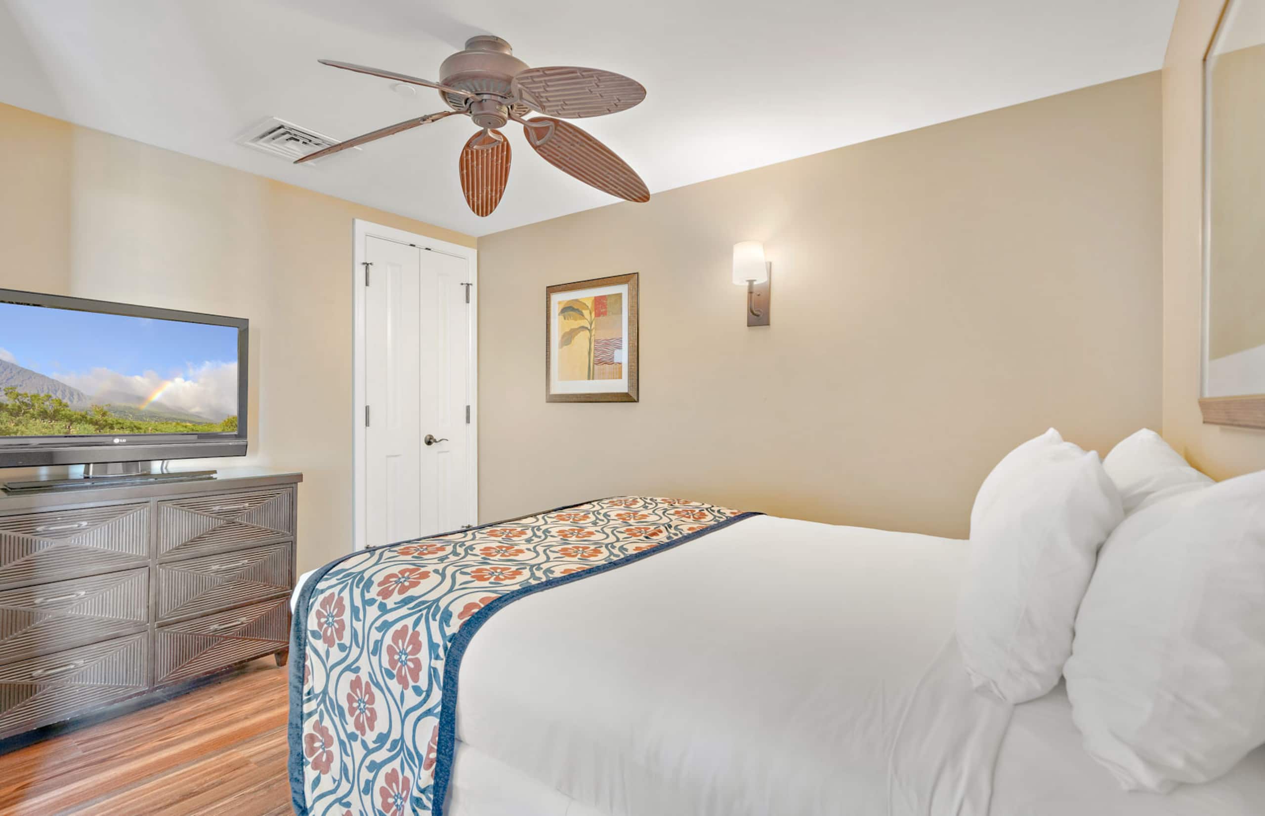Condo in Lahaina · ★4.7 · 2 bedrooms · 3 beds · 1 bath - Image 24