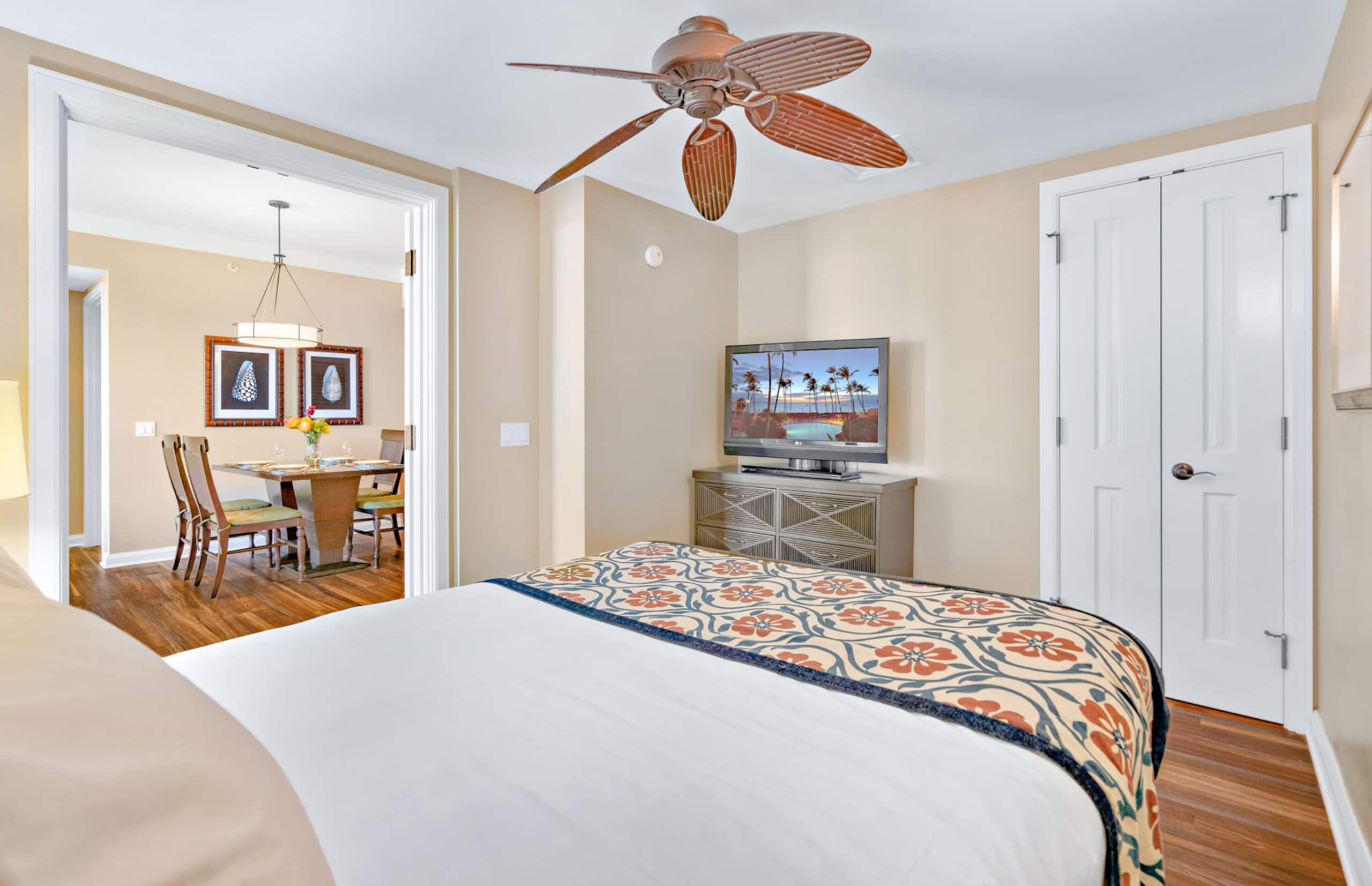 Condo in Lahaina · ★4.7 · 2 bedrooms · 3 beds · 1 bath - Image 23
