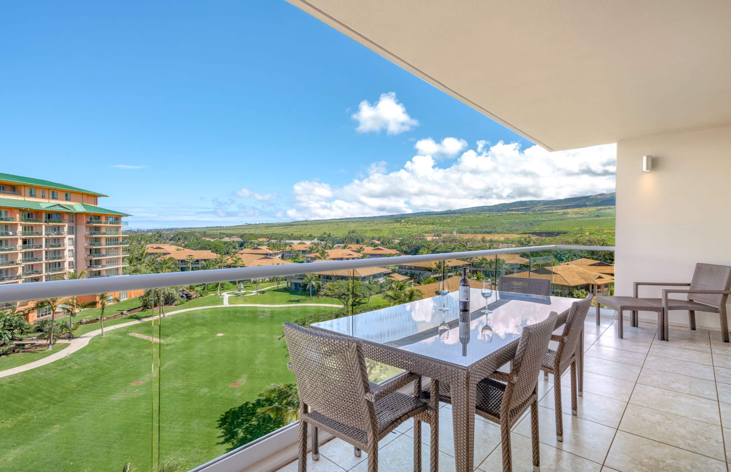 Condo in Lahaina · ★4.7 · 2 bedrooms · 3 beds · 1 bath - Image 6