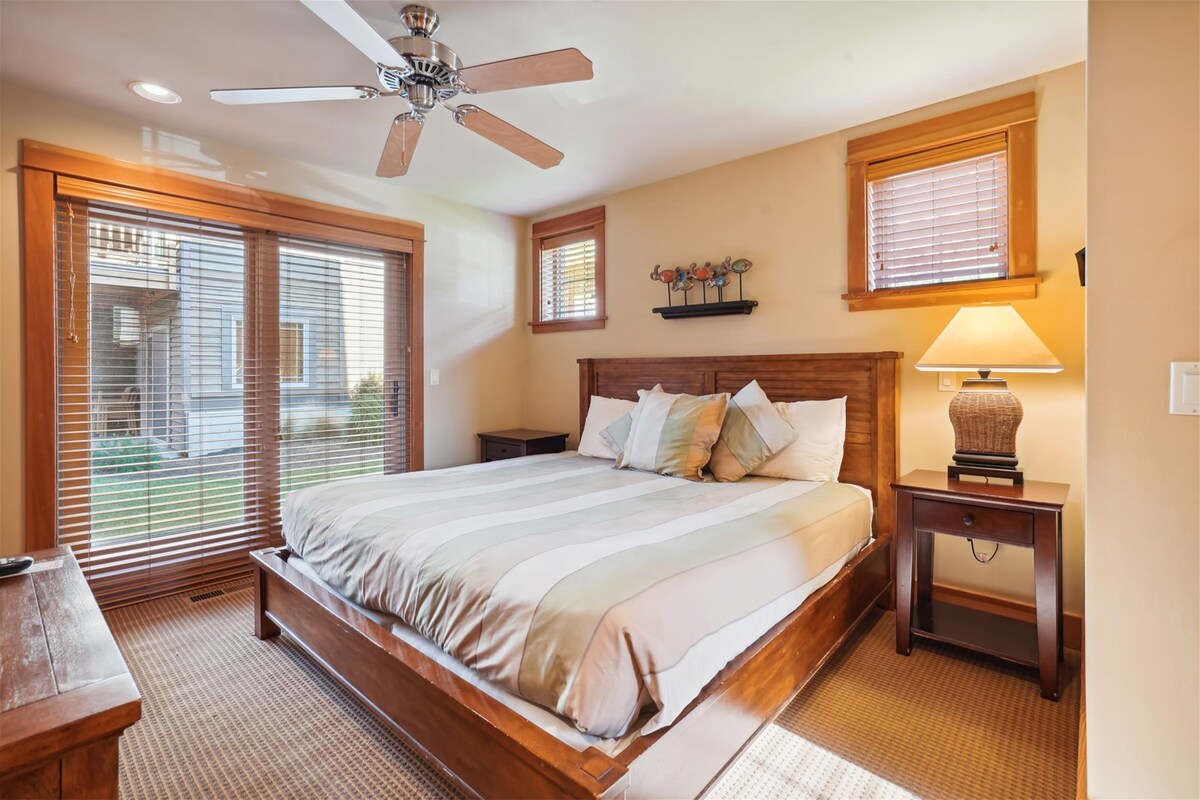 Главна спална соба на долниот кат во The Lodges D2