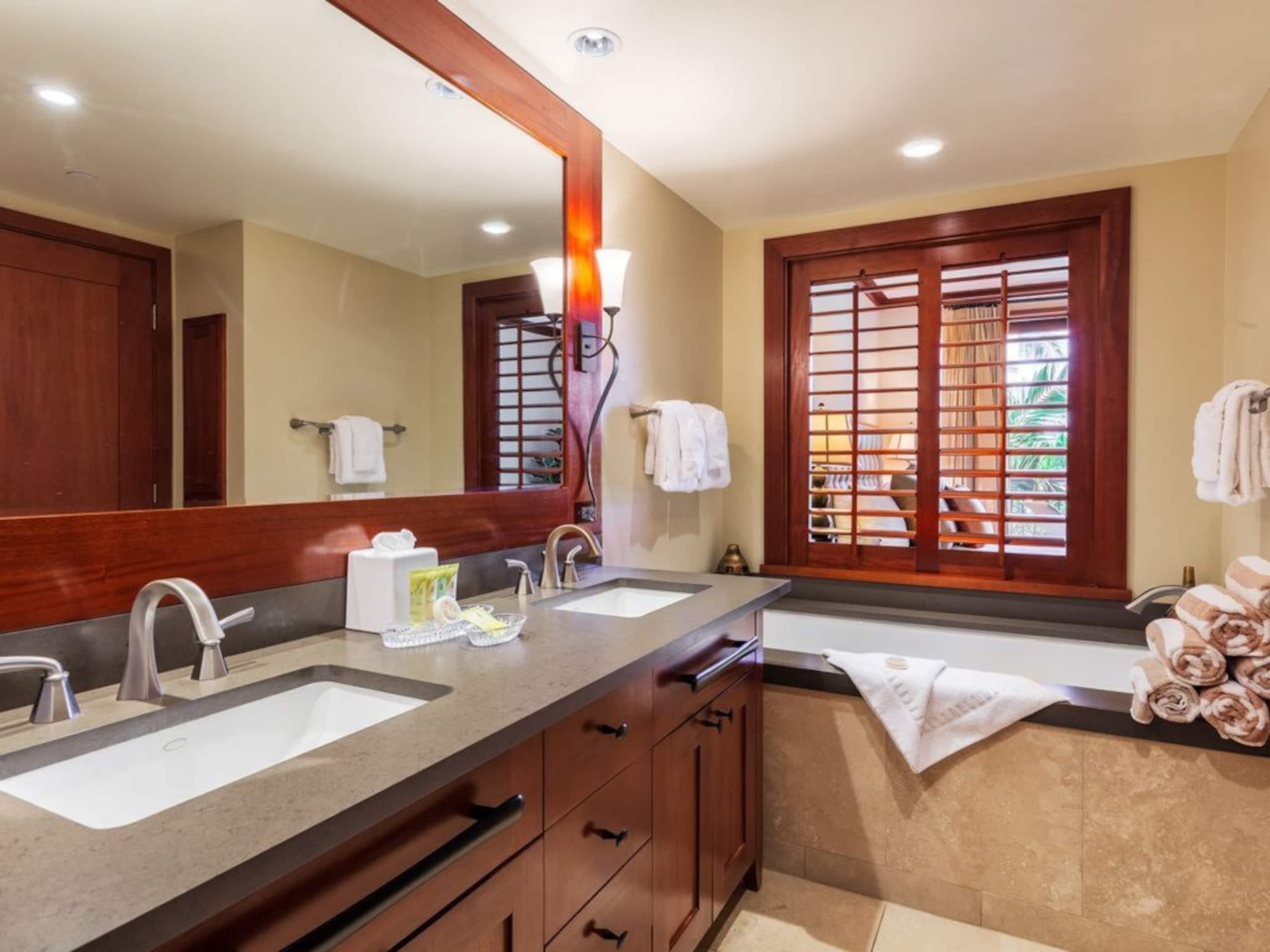 Villa in Honolulu County · ★4.94 · 3 bedrooms · 4 beds · 3 shared baths - Image 20