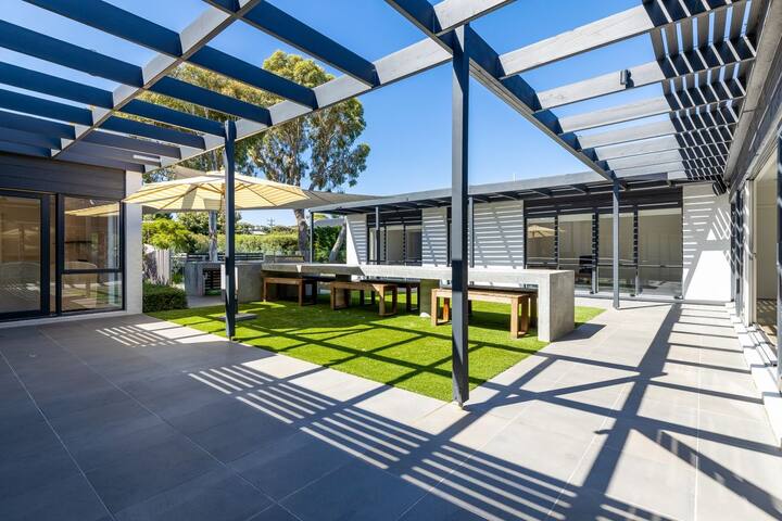 Kindra of Portsea gallery image 3