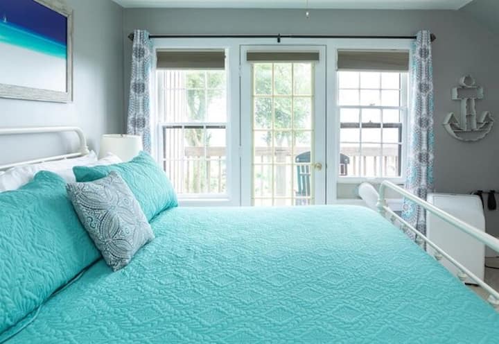 Sunset Suite - bedroom view