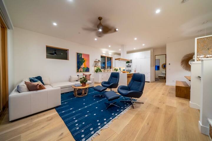 Luxury Home in Capitola Village with Hot Tub! gallery image 4