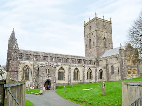 Bwythyn Cudd
