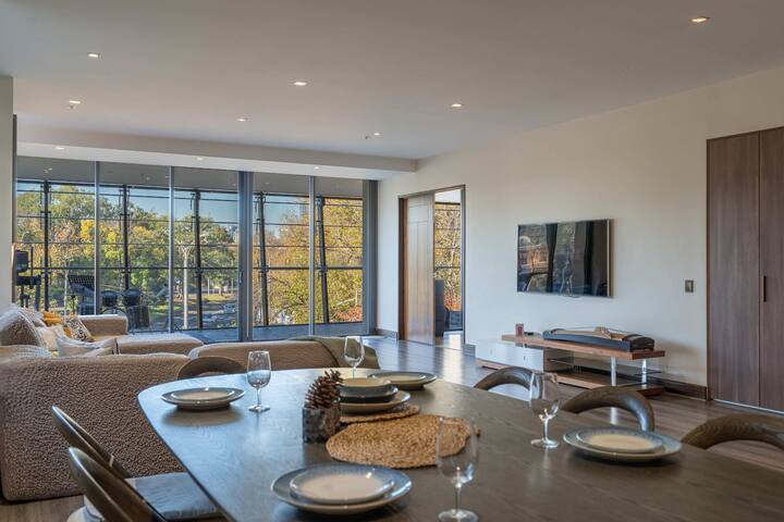 Grand St Kilda 2-story Sub Penthouse At Lucient gallery image 4