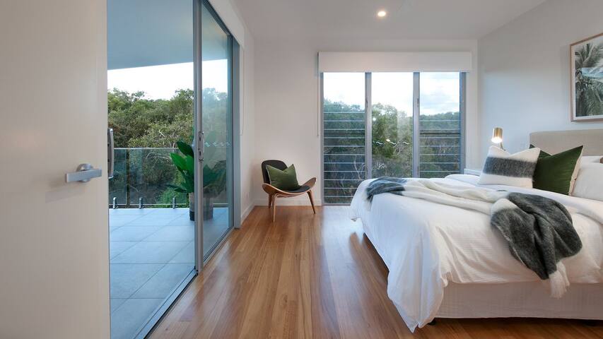 10 Belle Mare Avenue gallery image 5