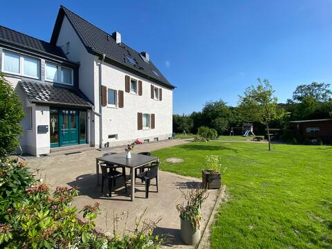 Spacious country house with panoramic view