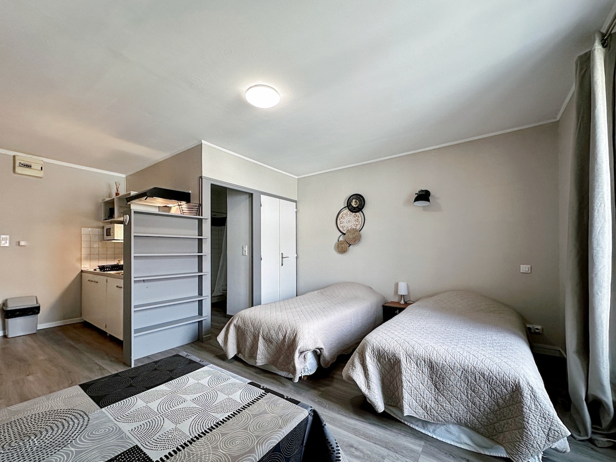 מיטה זוגית (80x200 ס"מ)