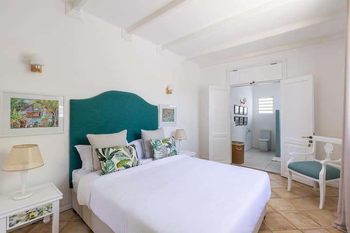 Dormitorio 2 baño privado en la planta baja