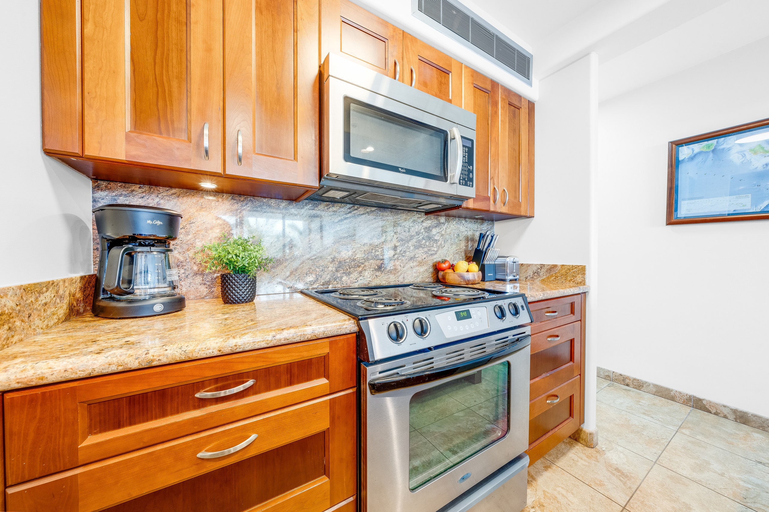 Condo in Lahaina · ★4.88 · 1 bedroom · 1 bed · 1 bath - Image 18