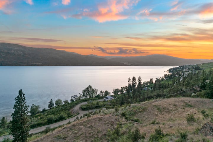 Summit View | Private Hot Tub & Lake Views