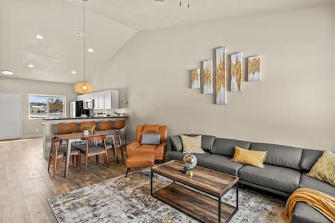 Reservoir Retreat: Family Friendly Vacation Home