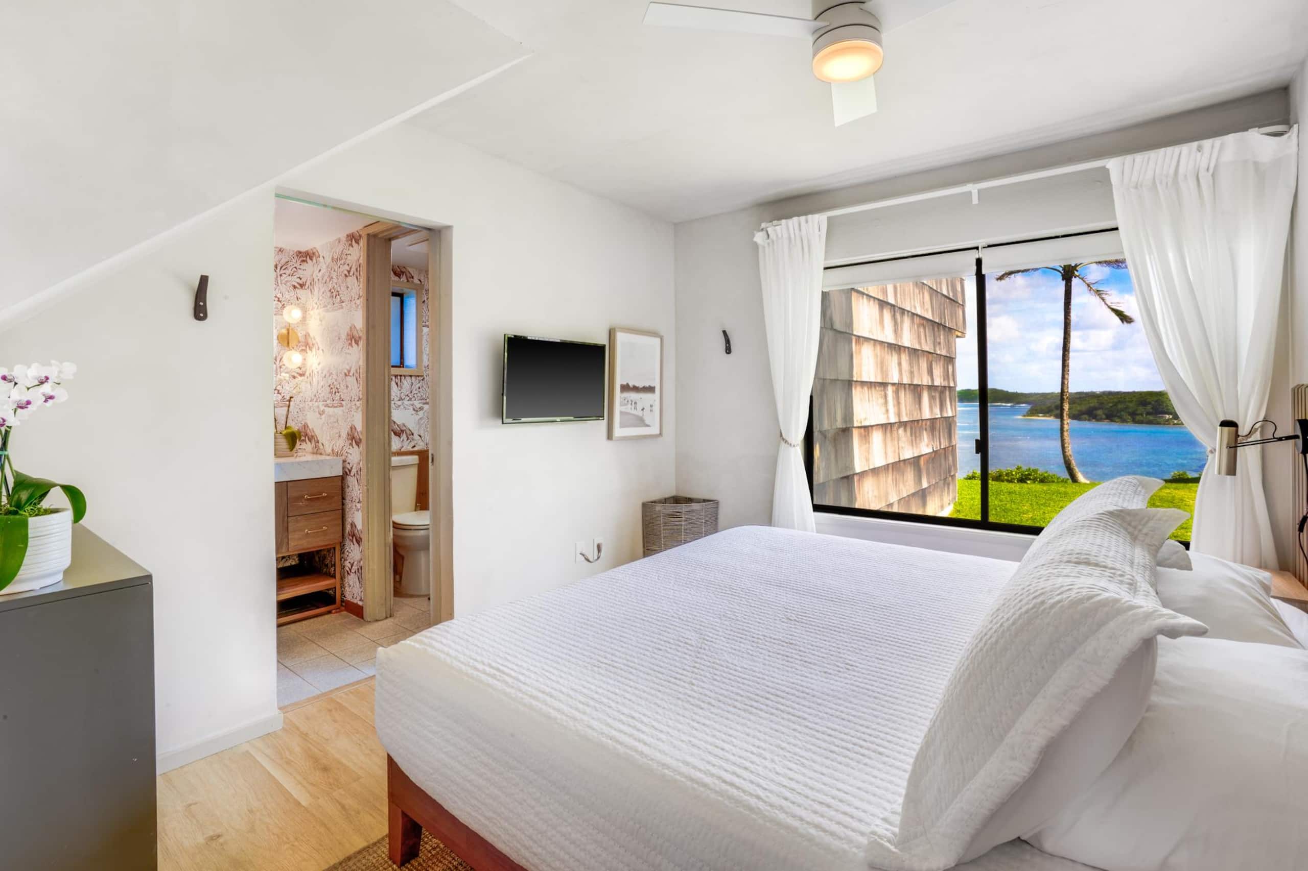 Condo in Princeville · ★4.9 · 2 bedrooms · 3 beds · 2 baths - Image 8