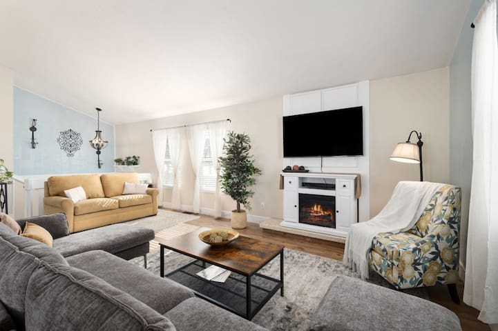 Conmigo Vacation Rentals managed Airbnb listing 2
