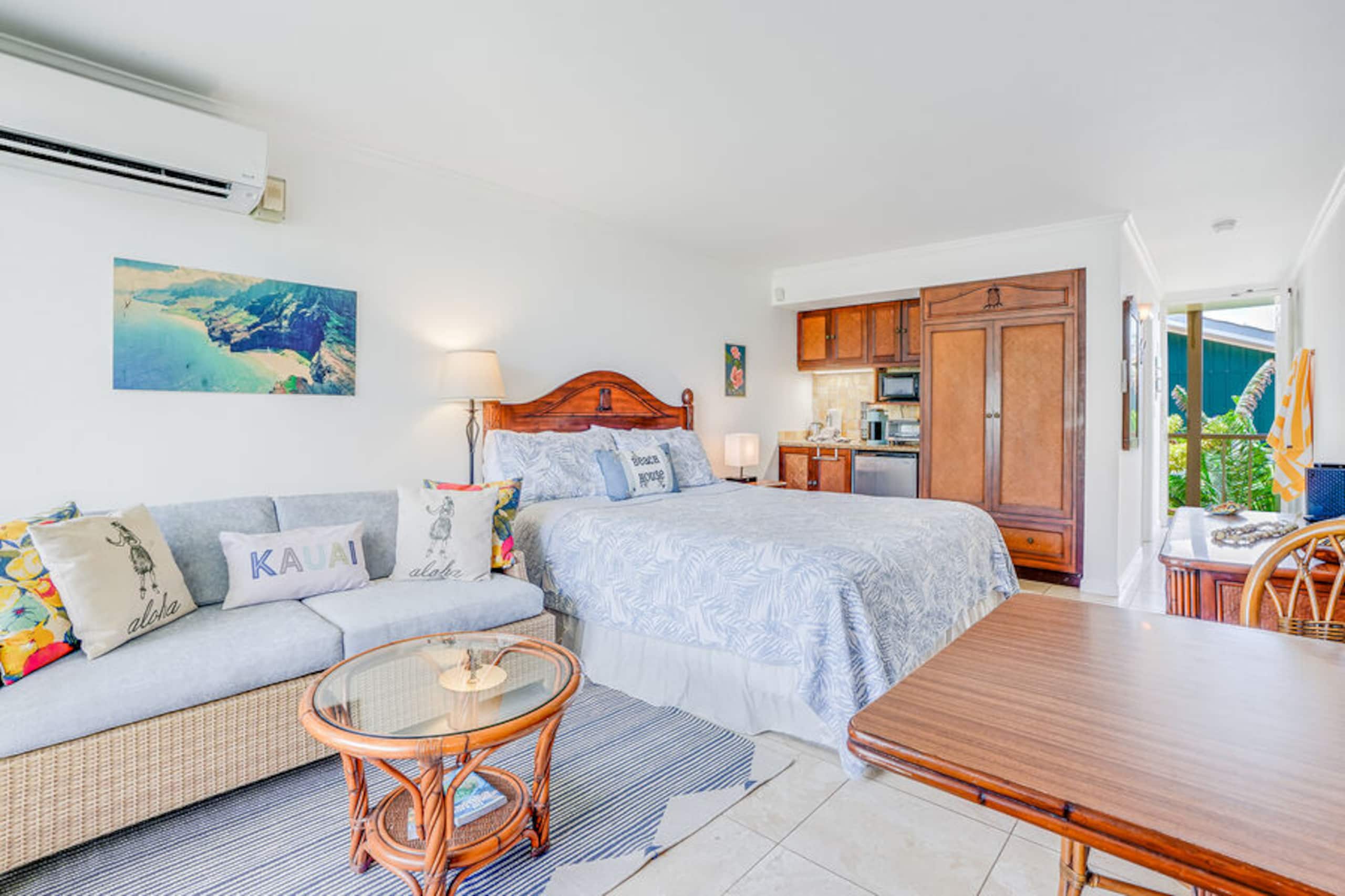 Drift Away, Oceanview Studio - Main photo