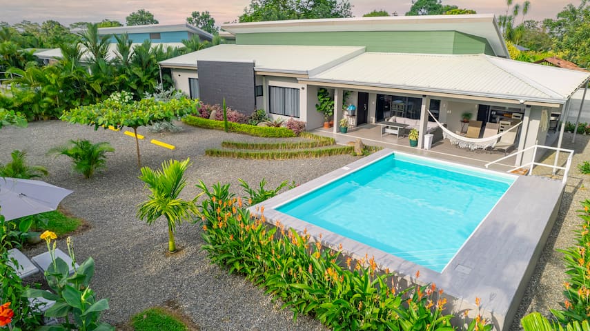 Home Vacations La Fortuna managed Airbnb listing 3