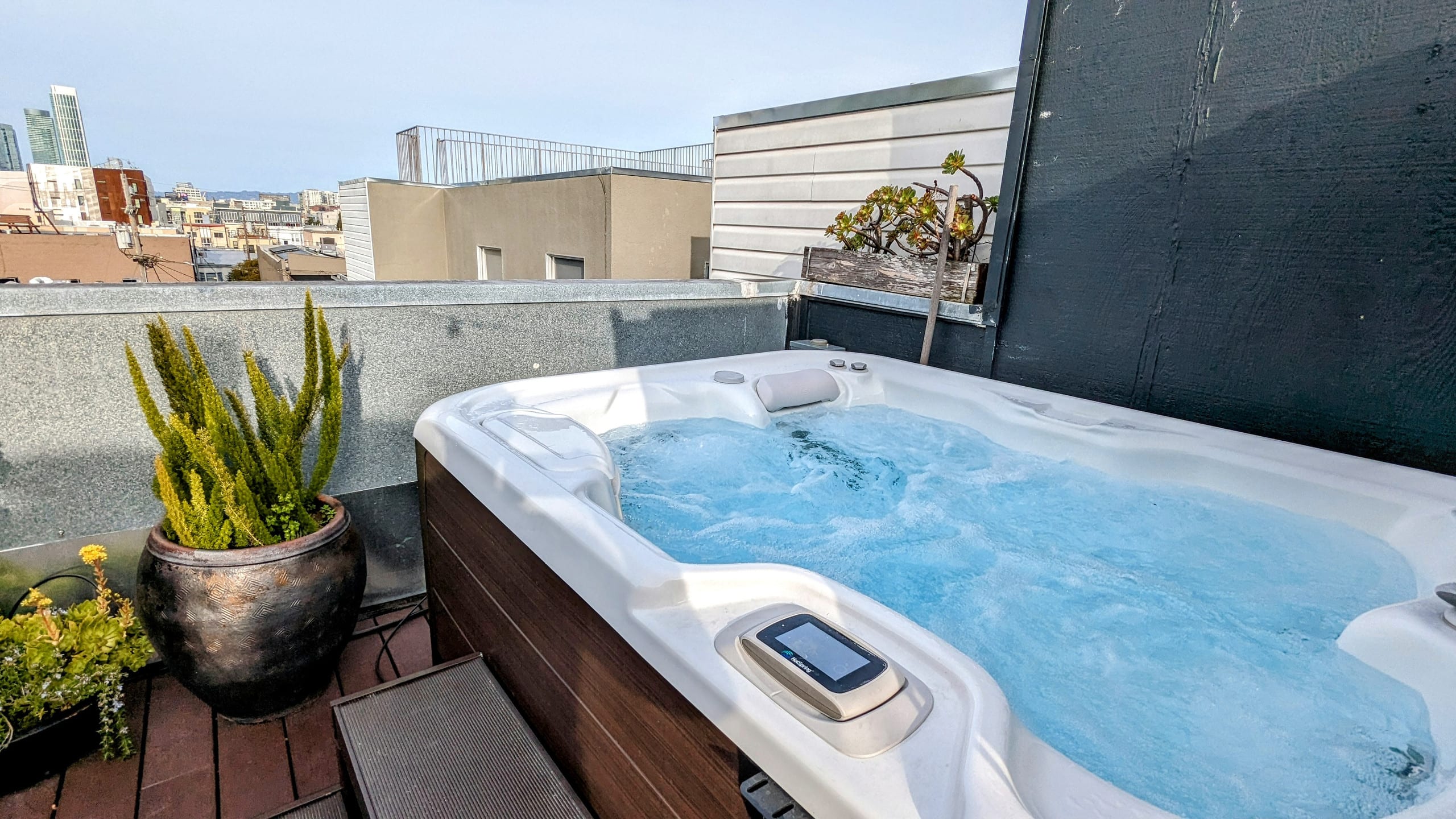 Condo in San Francisco · ★5.0 · 2 bedrooms · 2 beds · 1.5 baths - Image 37