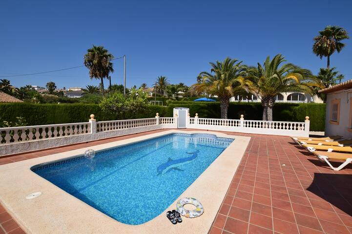 Costa Blanca Holiday. managed Airbnb listing 1