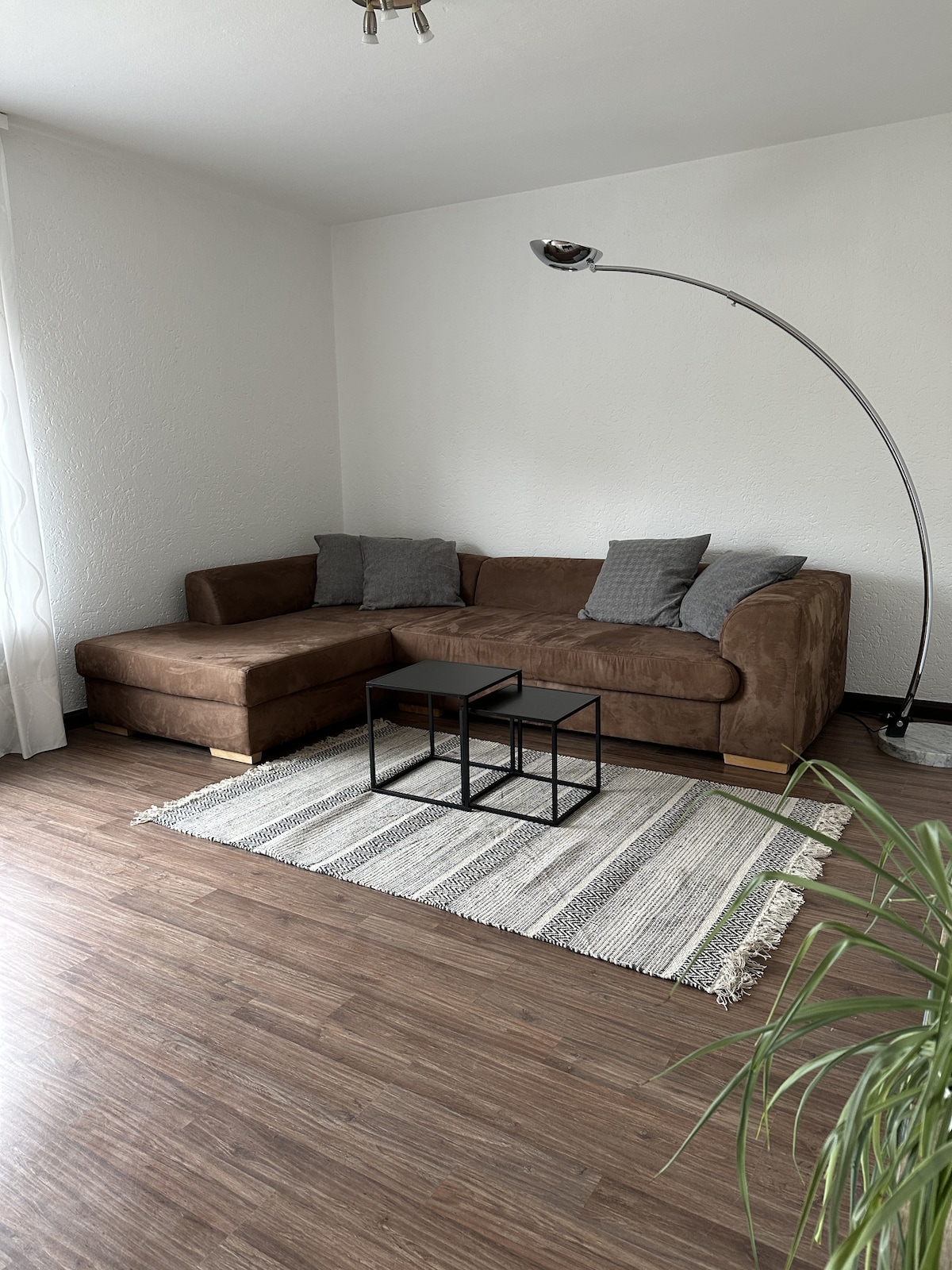 listing_image