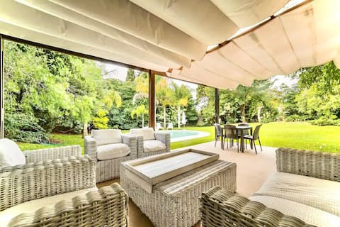 PHPunta Boheme, Villa en Beverly Hills