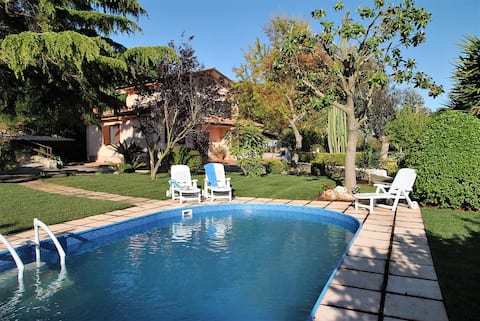 Successful Airbnb property: Villa Vallereale beautiful garden and private pool in Itri
