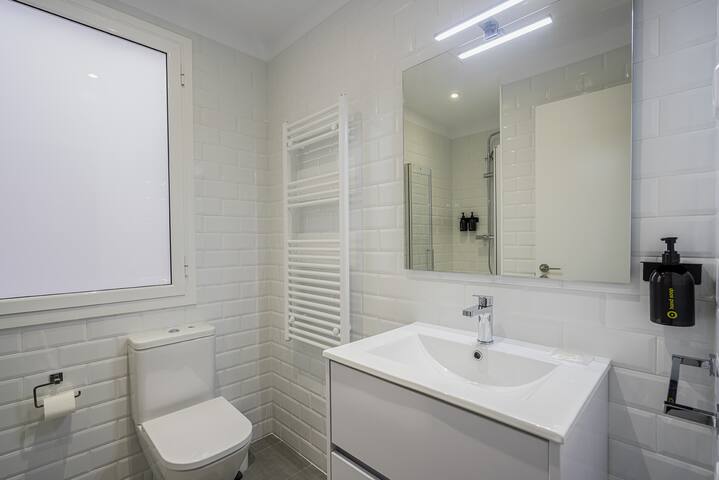 Ola Living Aribau D 3 gallery image 4