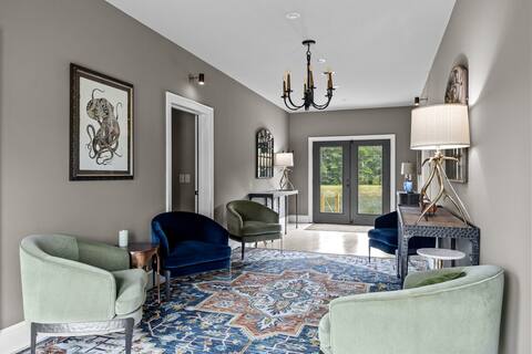 Private Fishing Pond Home (The Field House)