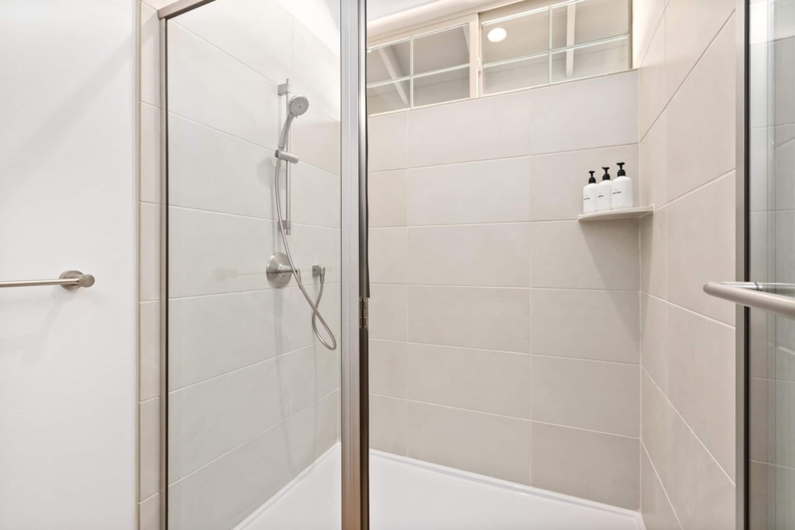 Home in Waianae · ★4.86 · 3 bedrooms · 5 beds · 2 private baths - Image 38