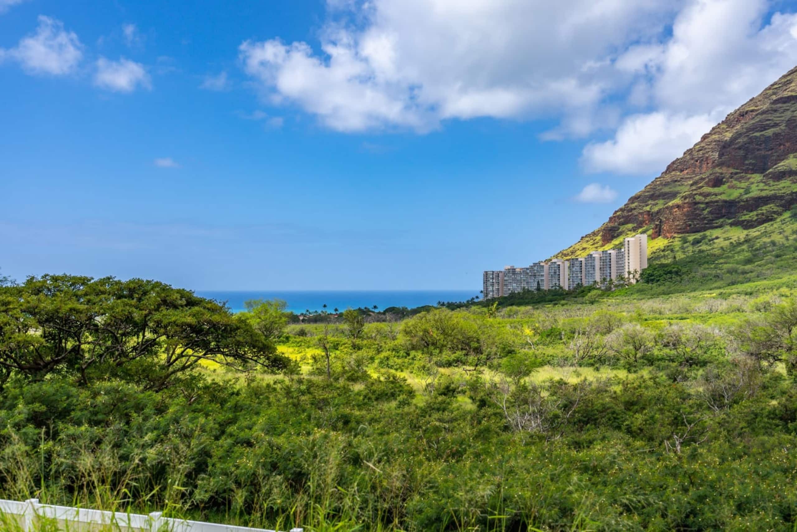 Home in Waianae · ★4.86 · 3 bedrooms · 5 beds · 2 private baths - Image 25
