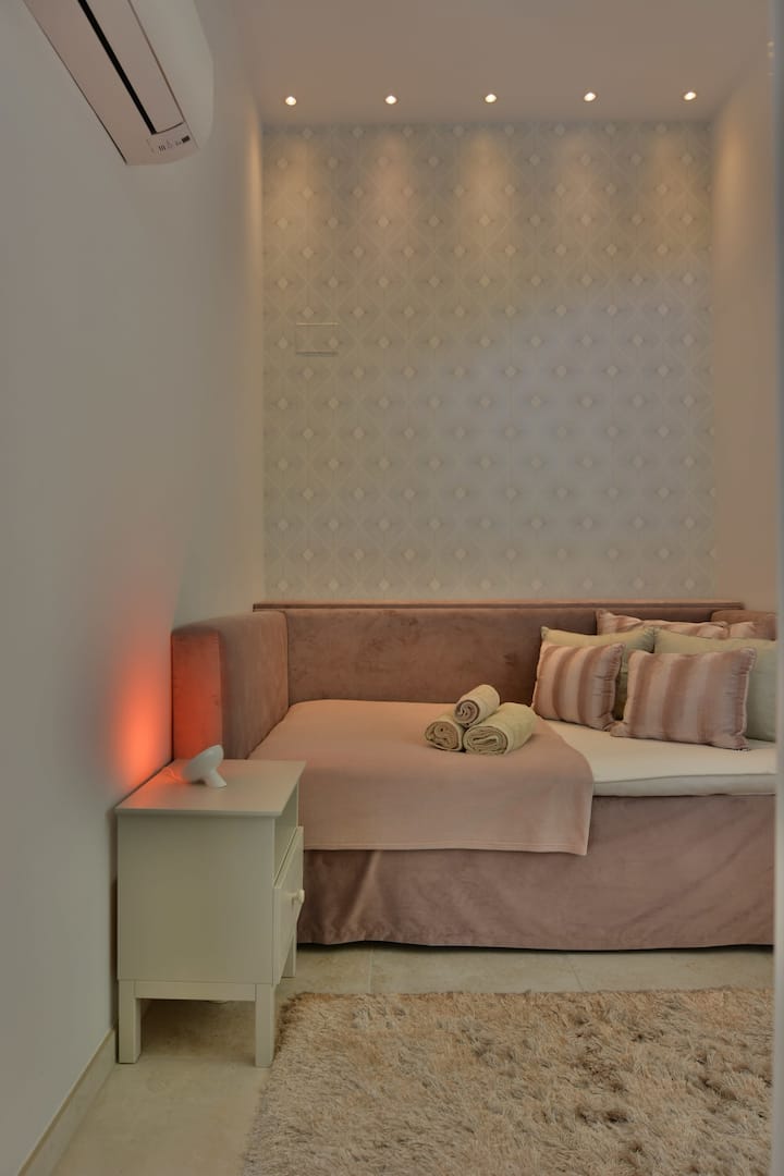 საძინებელი 4