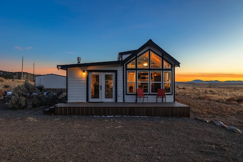 Dark Sky Cottage | Panoramic Views + Firepit