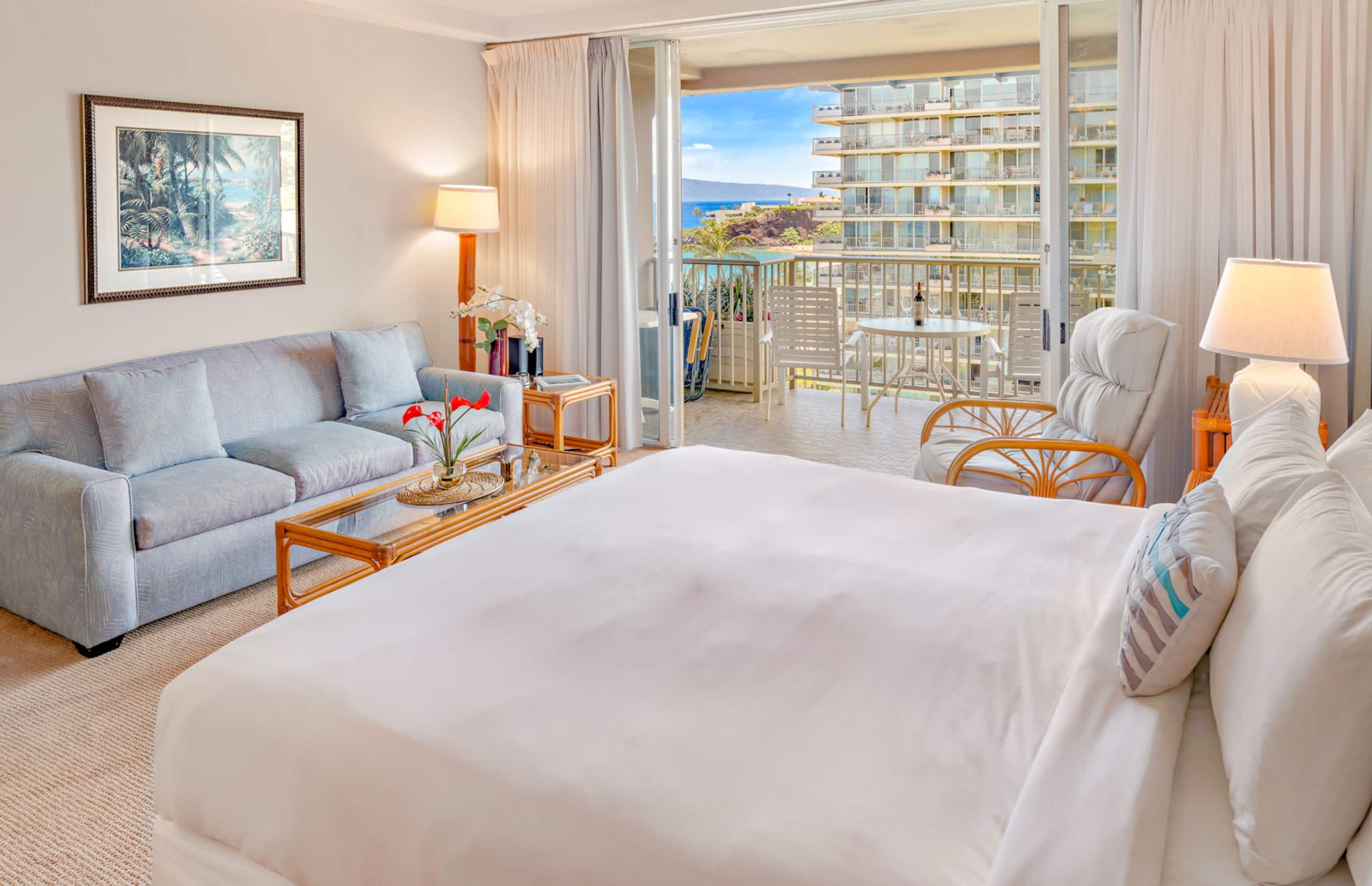 Condo in Lahaina · ★4.95 · Studio · 2 beds · 1 bath - Image 4