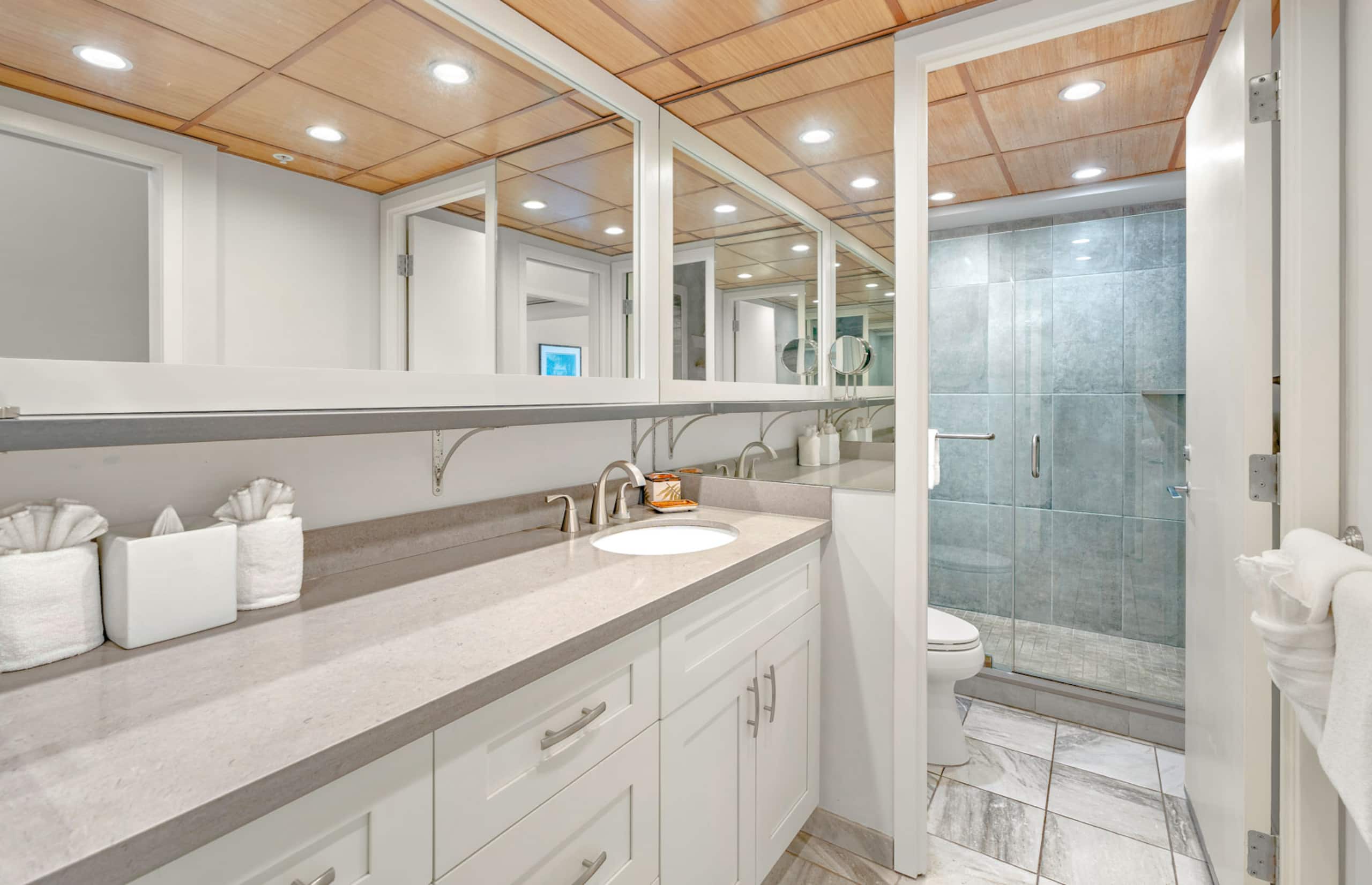 Condo in Lahaina · ★4.95 · Studio · 2 beds · 1 bath - Image 18