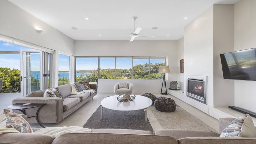 Osprey – Amazing Location, Pool, Beach gallery image 5