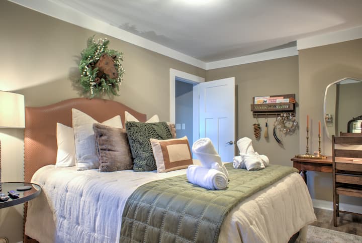 Dormitorio tres: cama doble doble