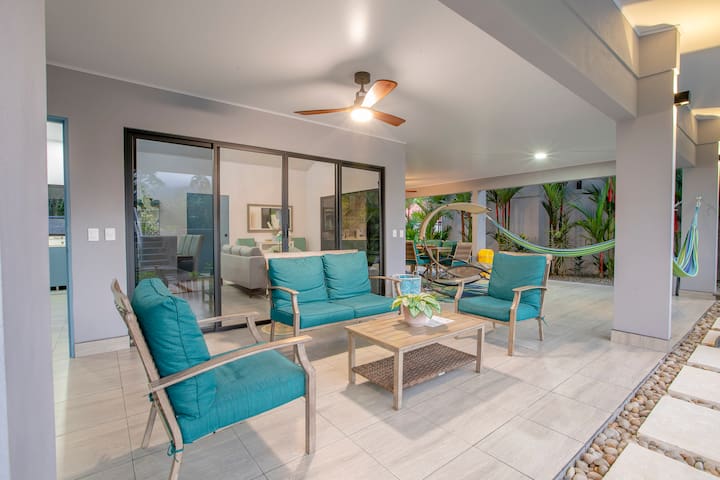 Home Vacations La Fortuna managed Airbnb listing 1