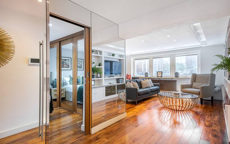 Stunning 2bd Apt Knightsbridge with Harrods View gallery image 2