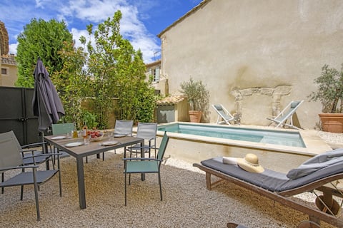 La Petite Maussanaise house-swimming pool