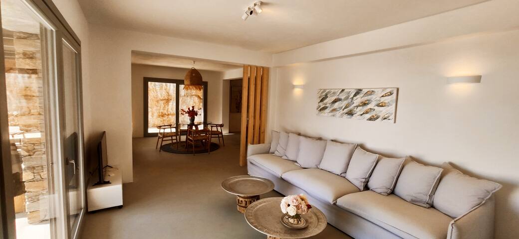 Villa Veneterra-Pool-SeaView-ConciergeServices gallery image 4