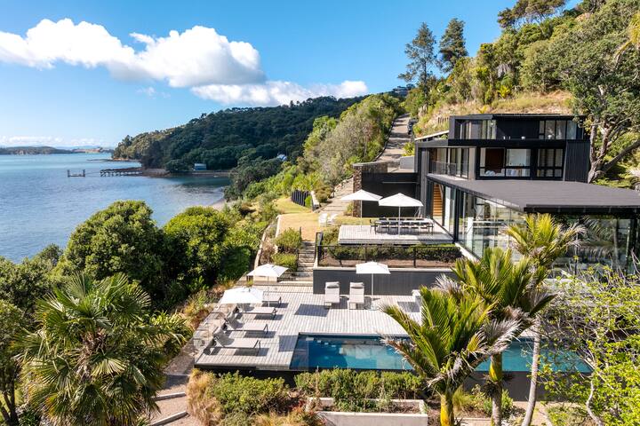 Coast & Country Ltd managed Airbnb listing 2