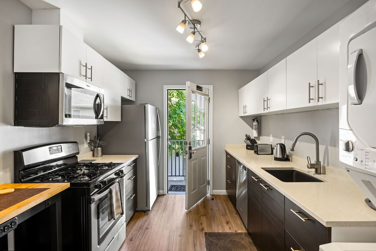 Successful Airbnb property: (BC2bH) Spacious Condo near Peachtree St. in Brookwood