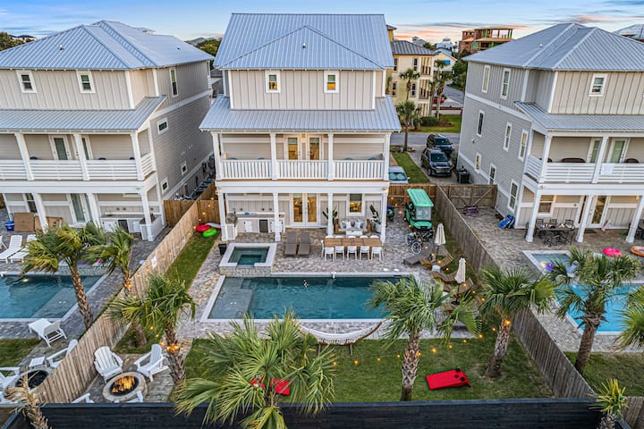 Book Your Retreat | Pool, Hot Tub & Space For All - Miramar Beach, FL