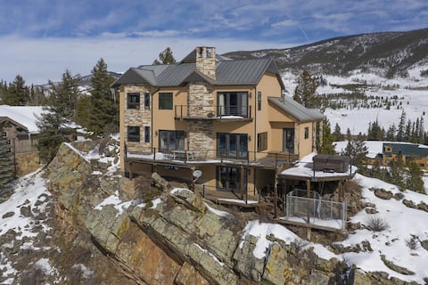 Cliffside and Lake View Castle Rock at Summerwood